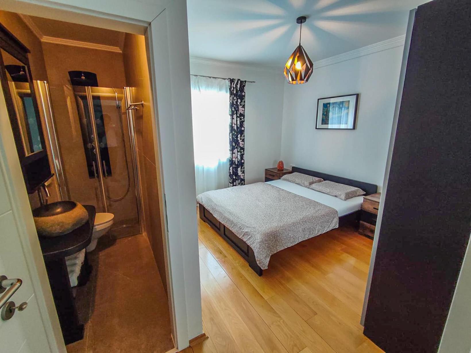 Apartments Amfora - Cozy And Modern Apartments For Up To 15 People, 100M From The Sea And Beach Stara Novalja Eksteriør billede
